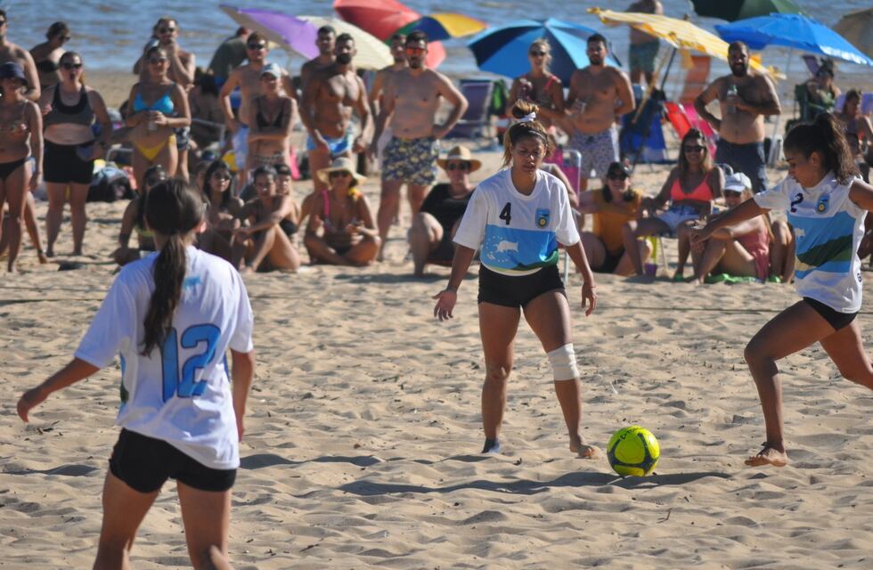 Pehuen Co será sede de un torneo de Fútbol Playa Sub 15