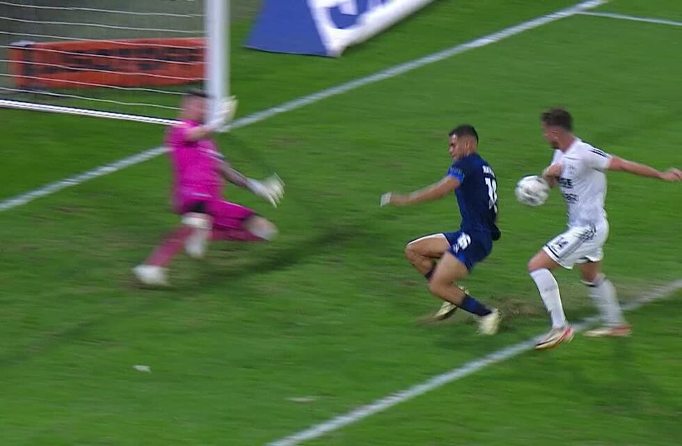 Talleres sufrió en carne propia la ley del ex por Tomás Molina (y le anularon otro gol)