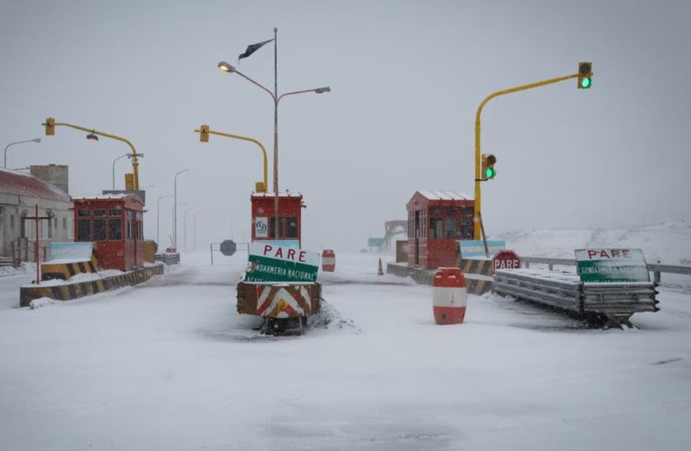 El Paso Cristo Redentor continúa cerrado y se esperan más nevadas ¿cuándo se volverá a abrir?