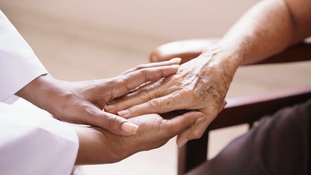 Se acordó el inicio de un trayecto formativo destinado a “cuidadores y cuidadoras domiciliarias”