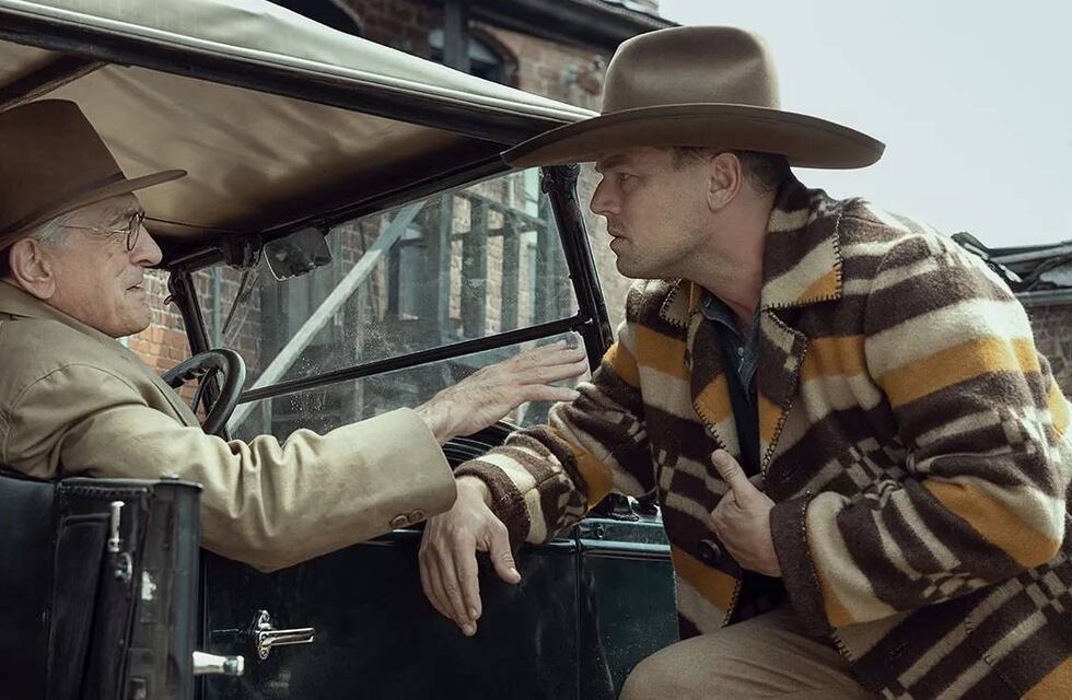 Ya está en streaming Los asesinos de la luna: dónde ver la pelicula ideal para el finde largo