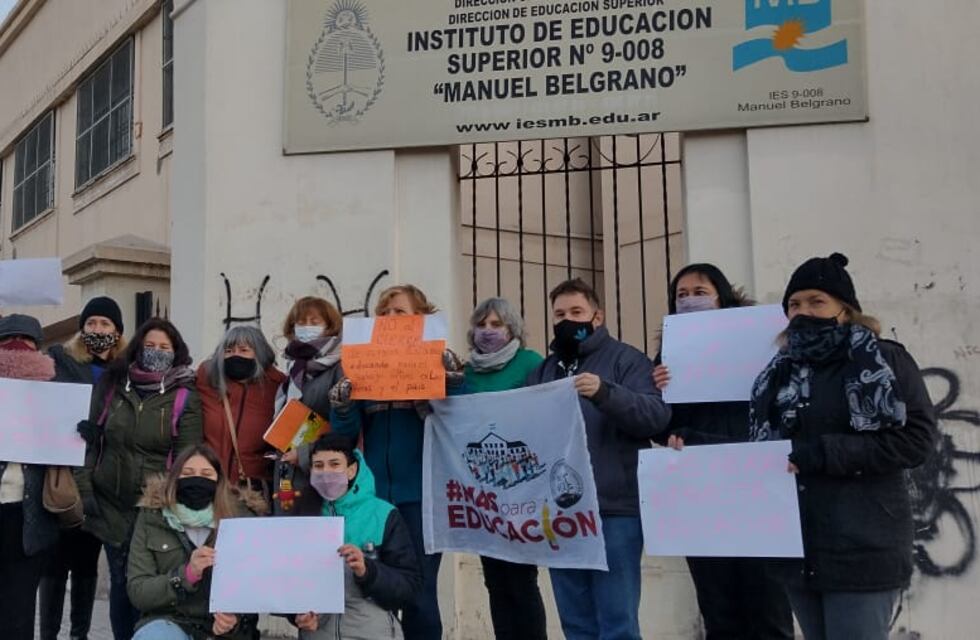 Docentes de un terciario de Las Heras piden a la DGE que no cierren comisiones