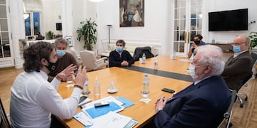 Reunión tripartita entre Nación, Ciudad y Provincia en Casa Rosada para evaluar la situación sanitaria en el AMBA. (Presidencia)