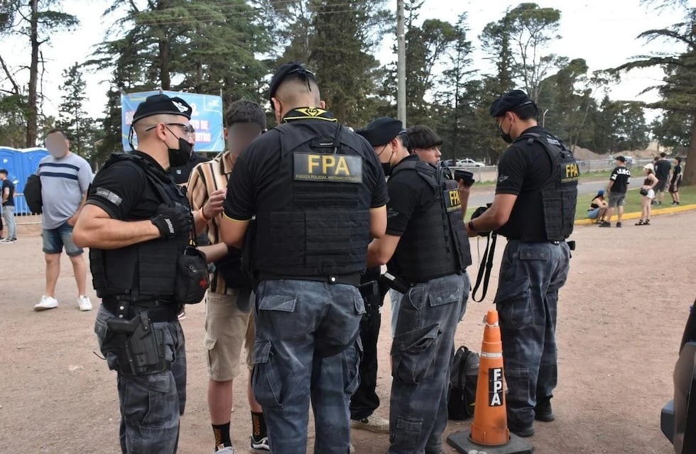 Megaoperativo antidrogas en los festejos de la Primavera: cinco detenidos y cientos de dosis incautadas