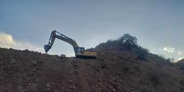 Construyen camino alternativo para mejorar la conectividad entre El Durazno y El Tolar.