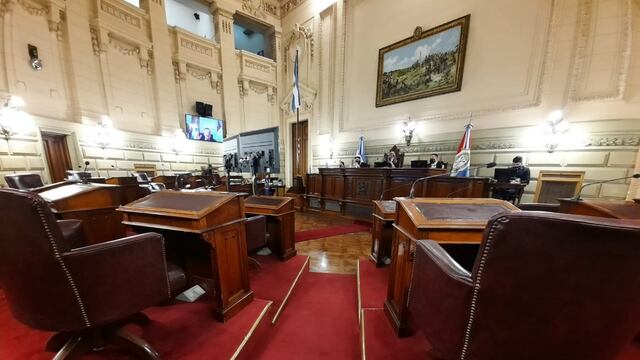 Sesión en el Senado de la provincia de Santa Fe. (@senadosantafe)