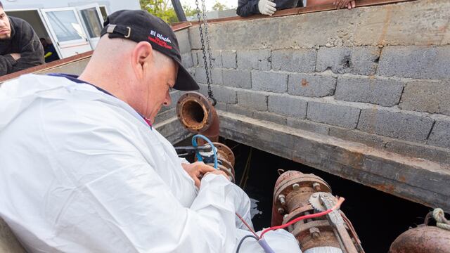 El DPOSS trabaja en Tolhuin para que funcione la bomba que impulsa agua