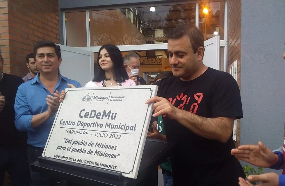 Se inauguró un Polideportivo Municipal en Garuhapé