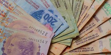 El Ministerio de Economía logró canjear bonos de deuda y postergar sus vencimientos hasta 2023 por $2 billones. Foto: Archivo.