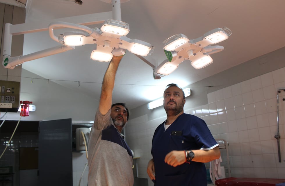 Hospital San Juan Bautista recibe equipamiento para nueva sala de quirófano