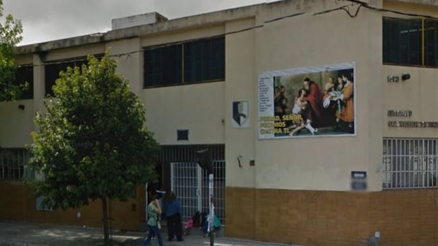Conmoción en un colegio de La Plata tras la noticia del fallecimiento de una niña de 14 años.