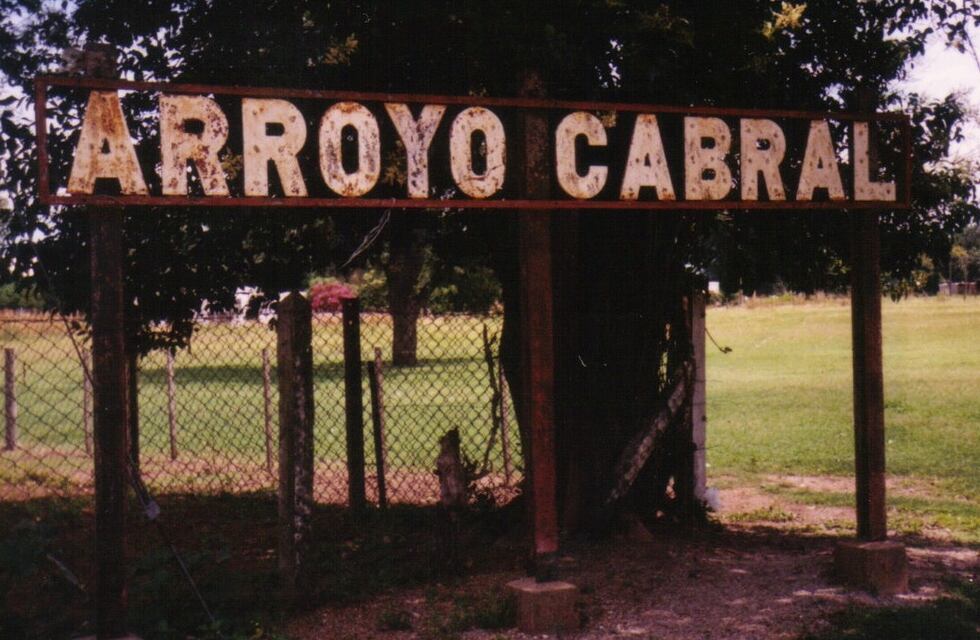 Espeluznante imagen en Cordoba: nació un ternero de dos cabezas