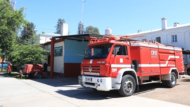 Bomberos de San Rafael sofocaron un incendio en el pasaje San Carlos. Imagen ilustrativa.