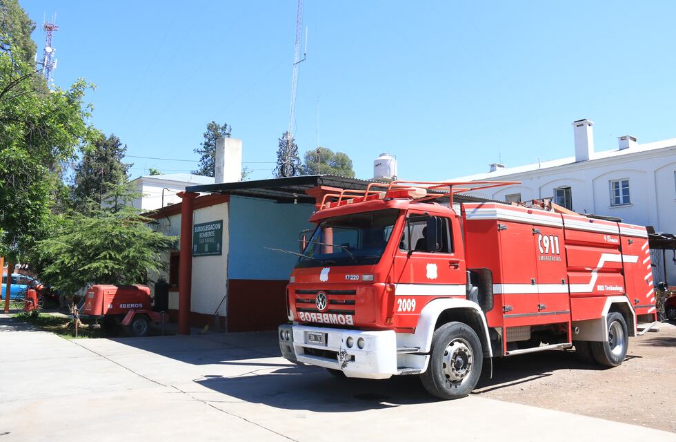 Vecinos actuaron con rapidez y sofocaron un incendio en una casa de familia