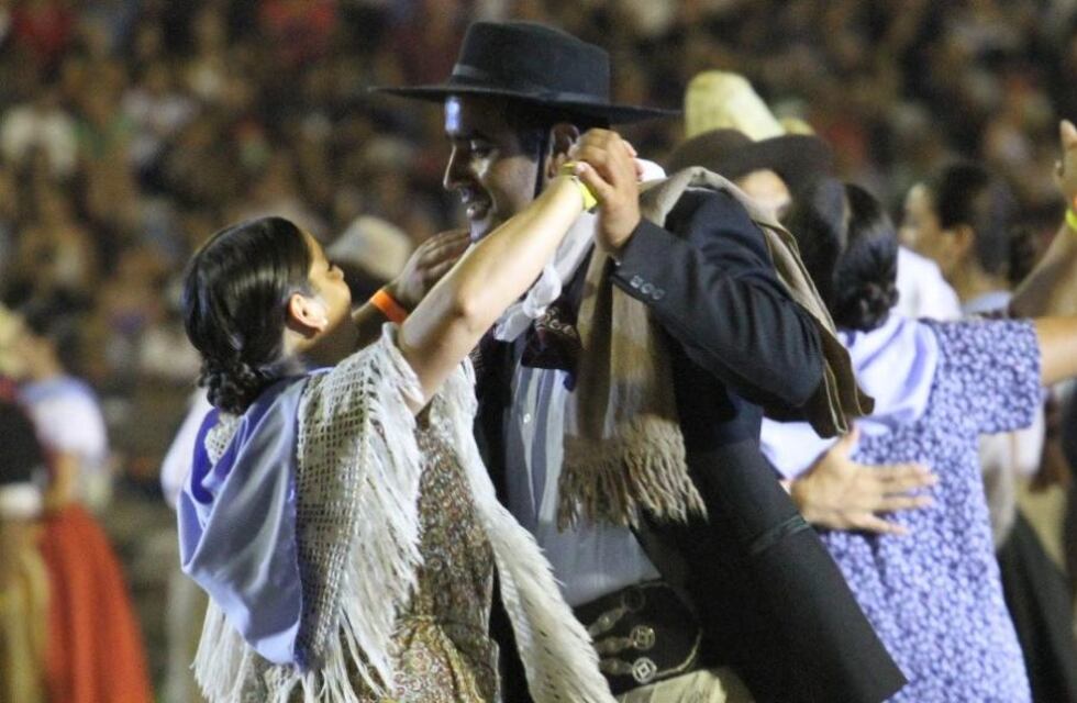El día del bailarín folclórico se festejará en Maipú
