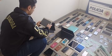 Uno de los dispositivos incautados servía para desbloquear el sistema operativo iOS.