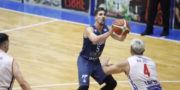 Lucio Reinaudi fue otra vez determinante en Independiente de Oliva (@gerlruiz73).