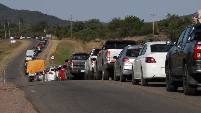 La ruta 5, a la altura de Villa Rumipal Ruta 5, de las más congestionadas en Córdoba (La Voz).