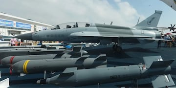 La Argentina negocia la compra de aviones de combate a China. / Foto: Gentileza