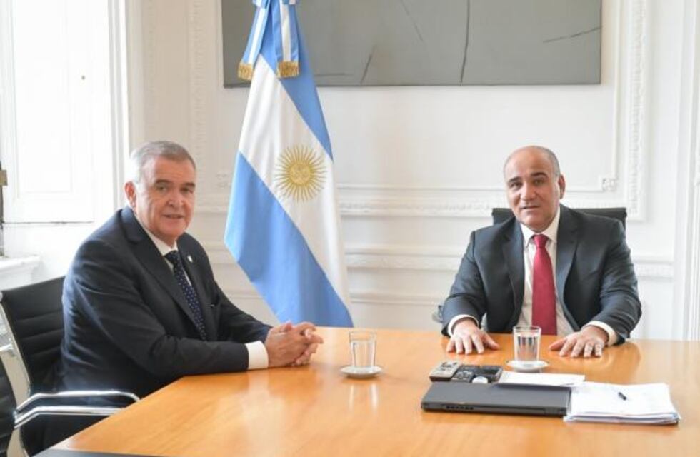 El gobernador Osvaldo Jaldo se reunió con el Jefe de Gabinete, Juan Manzur en Buenos Aires