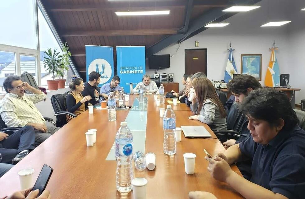 Continúan las negociaciones salariales entre la Municipalidad de Ushuaia y los gremios