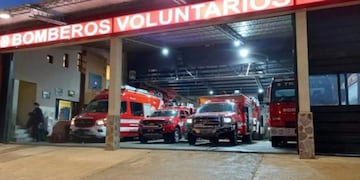 Bomberos Voluntarios de Trelew asistieron a un nene que se estaba ahogando tras ingerir una factura.