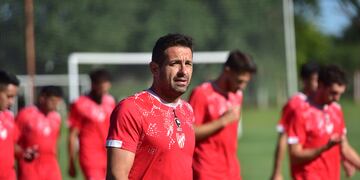 "El Loco" Jorge Carranza fue la figura en el empate logrado por Instituto en Mendoza. (Facundo Luque / La Voz)