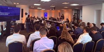 El encuentro federal busca definir proyectos estratégicos y alternativas de financiamiento antes de fin de año.