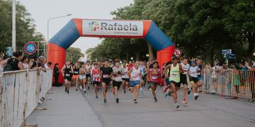 primera Carrera Recreativa Nocturna del 2024 en Rafaela