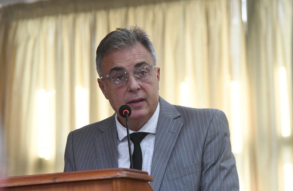 Luis Castellano abrió el año político 2023 anunciando más rotondas, pavimento, y las nuevas veredas para el microcentro