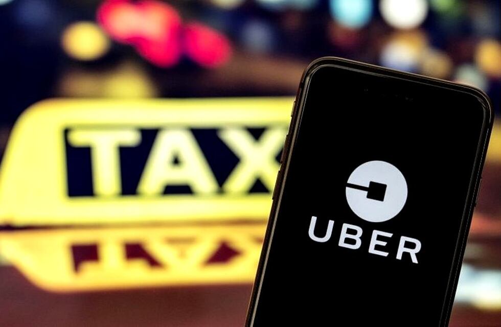 Uber en Rosario: taxistas advierten que crece el uso por “la desesperación de la gente”