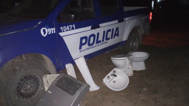 Se robaron el baño de una casa.