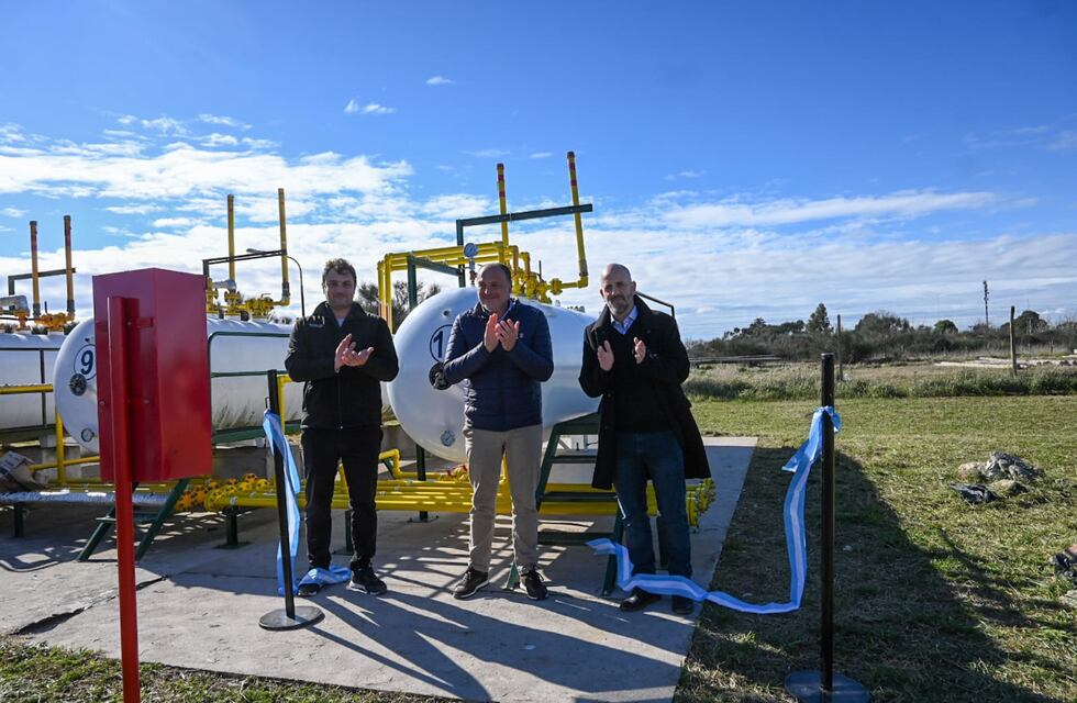 Se inauguró la ampliación de la planta de gas en Orense