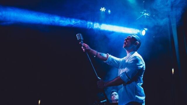 Elias presentó Ayer