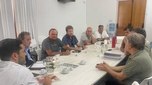 Reunión de la UOM en María Juana por el conflicto con Saab y la Nación