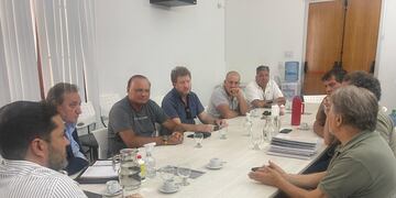 Reunión de la UOM en María Juana por el conflicto con Saab y la Nación