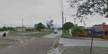 La mujer lamentó que no pueden ir a la parada del colectivo tranquilos. (Google Street View)