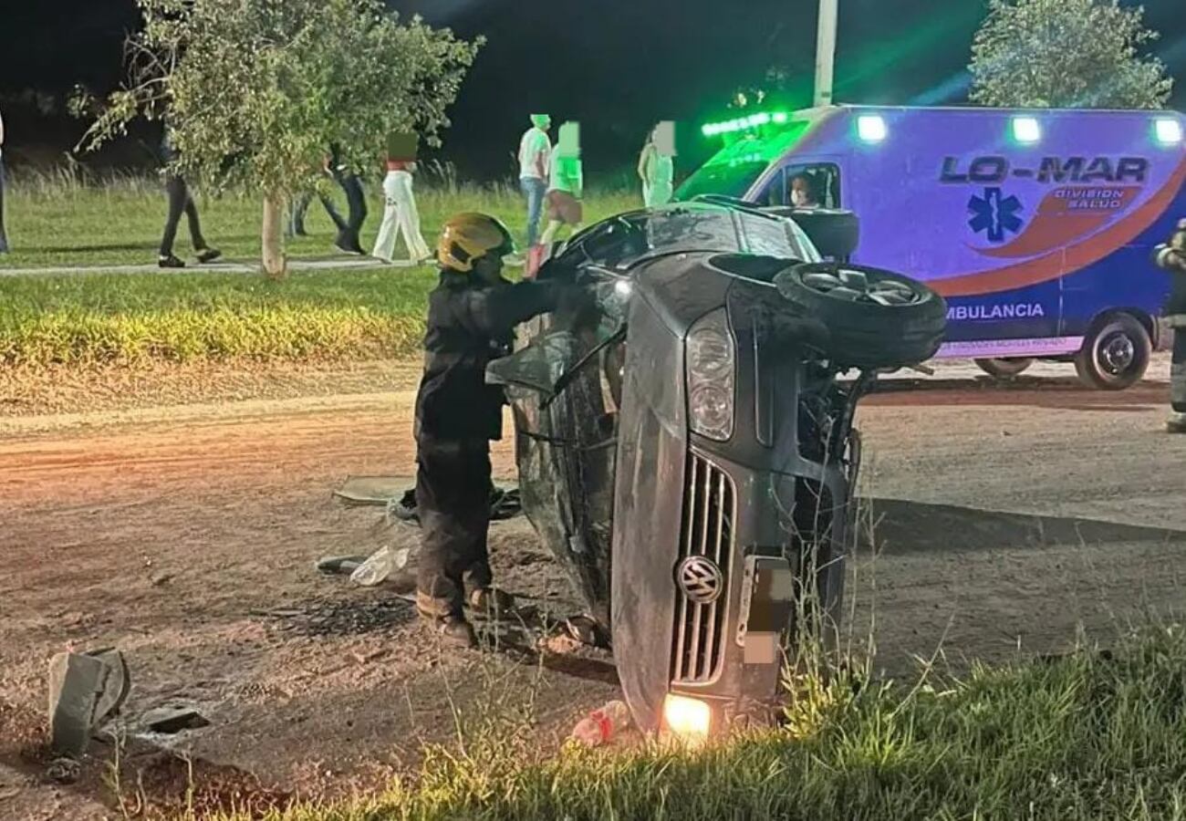 El vuelco de un auto en Río Tercero con siete menores heridos.