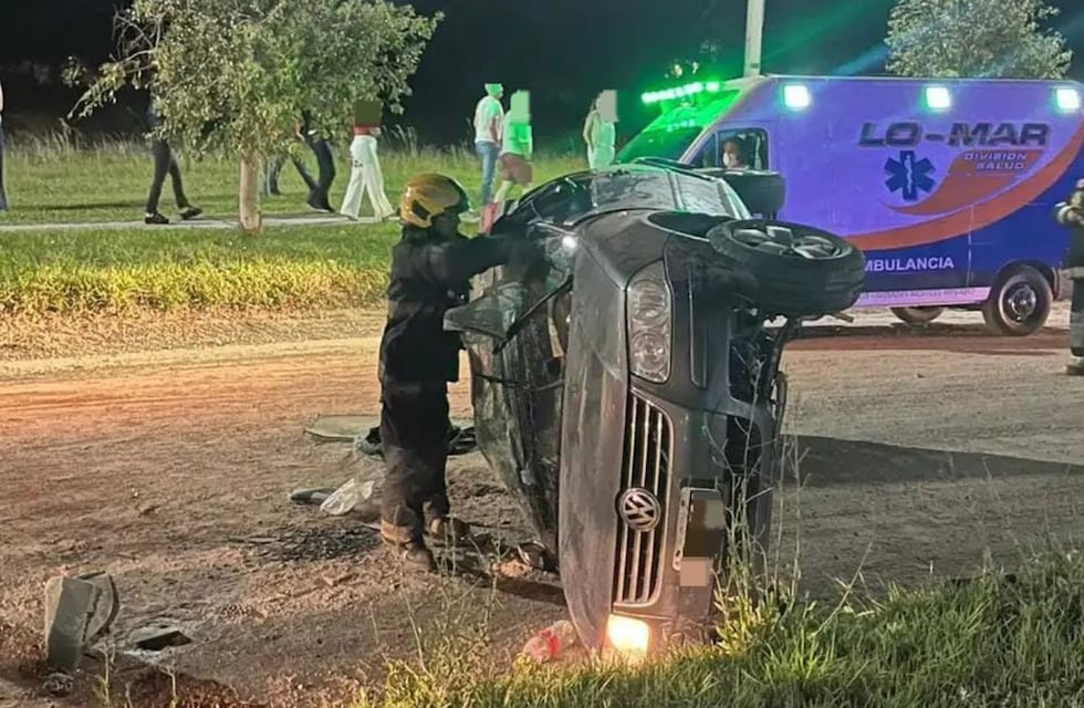 Volcó al intentar evadir un control en Córdoba: siete menores sufrieron heridas