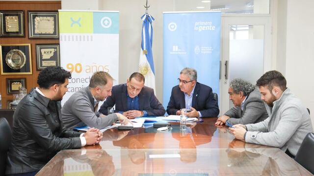 Obras: Jalil firmó contrato con Vialidad Nacional para la repavimentación de las rutas 60 y 157