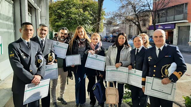 Comitiva del Hospital Naval Puerto Belgrano fue distinguida por una universidad privada