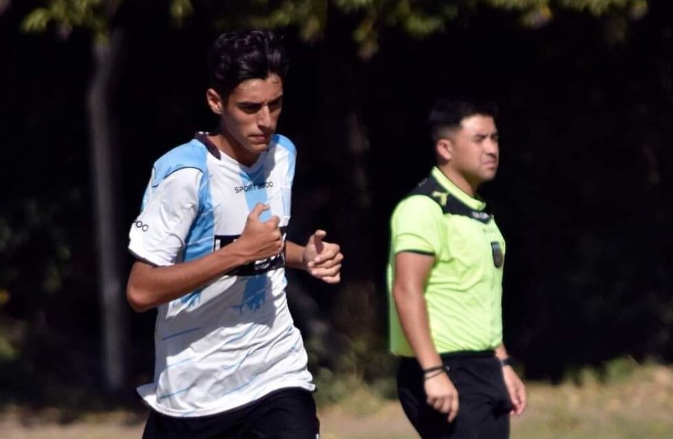 Julián Vignolo “la rompe” en Racing de Córdoba, es el goleador de su división y entrena con Primera