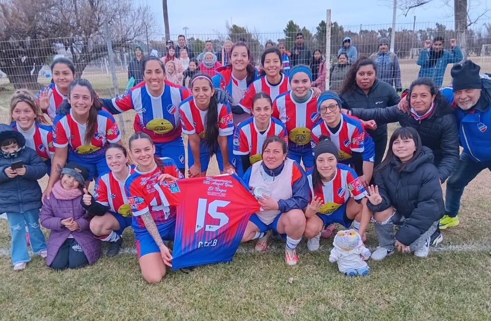 Fútbol femenino: Rosario goleó y trepó al tercer puesto