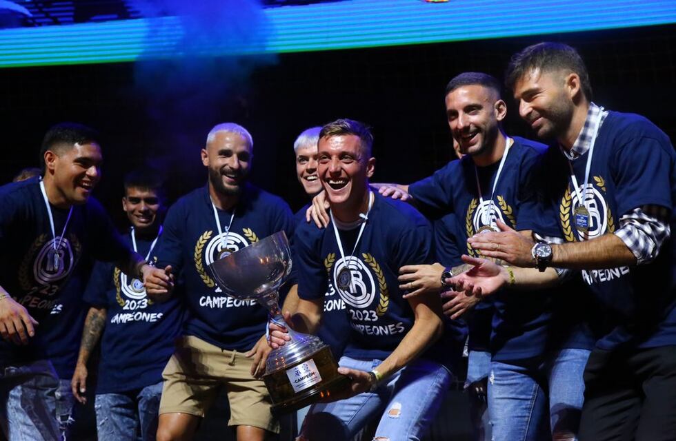 El recién ascendido a Primera, Independiente Rivadavia, recibió un revés inesperado
