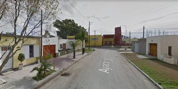 Golpeó y apuntó con un arma a una mujer, en plena vía pública.