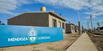 El IPV adjudicó la construcción de cuatro barrios que fueron licitados en enero de este año.