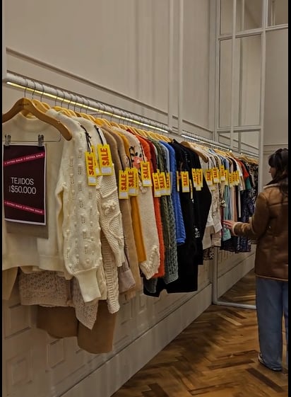 Los precios del outlet con promociones en camperas, pantalones y accesorios