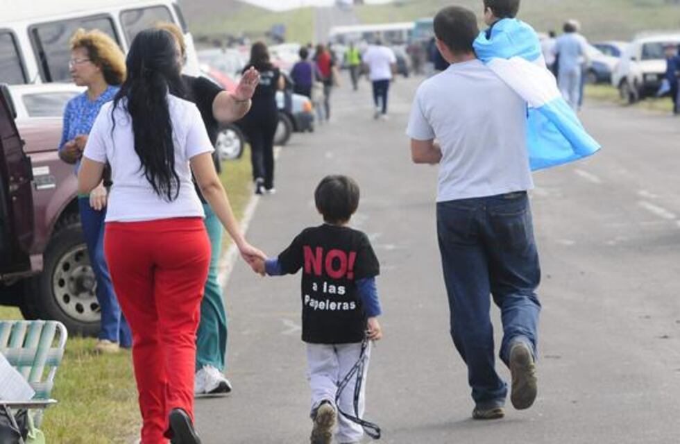 Pueblo Belgrano respalda la caravana al Puente Internacional