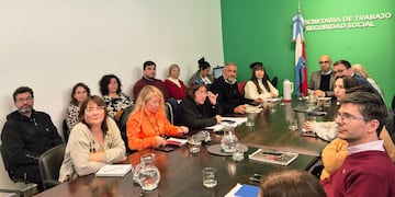 Paritaria estatal: ATE y UPCN aceptaron la mejora salarial propuesta por el Gobierno