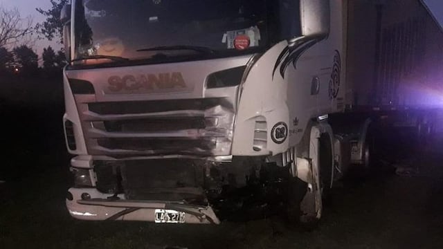 Así quedó el camión tras el impacto